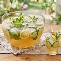Punch cu ceai verde și lămâie