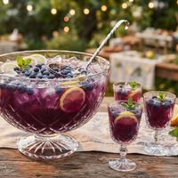 Punch cu gin și afine